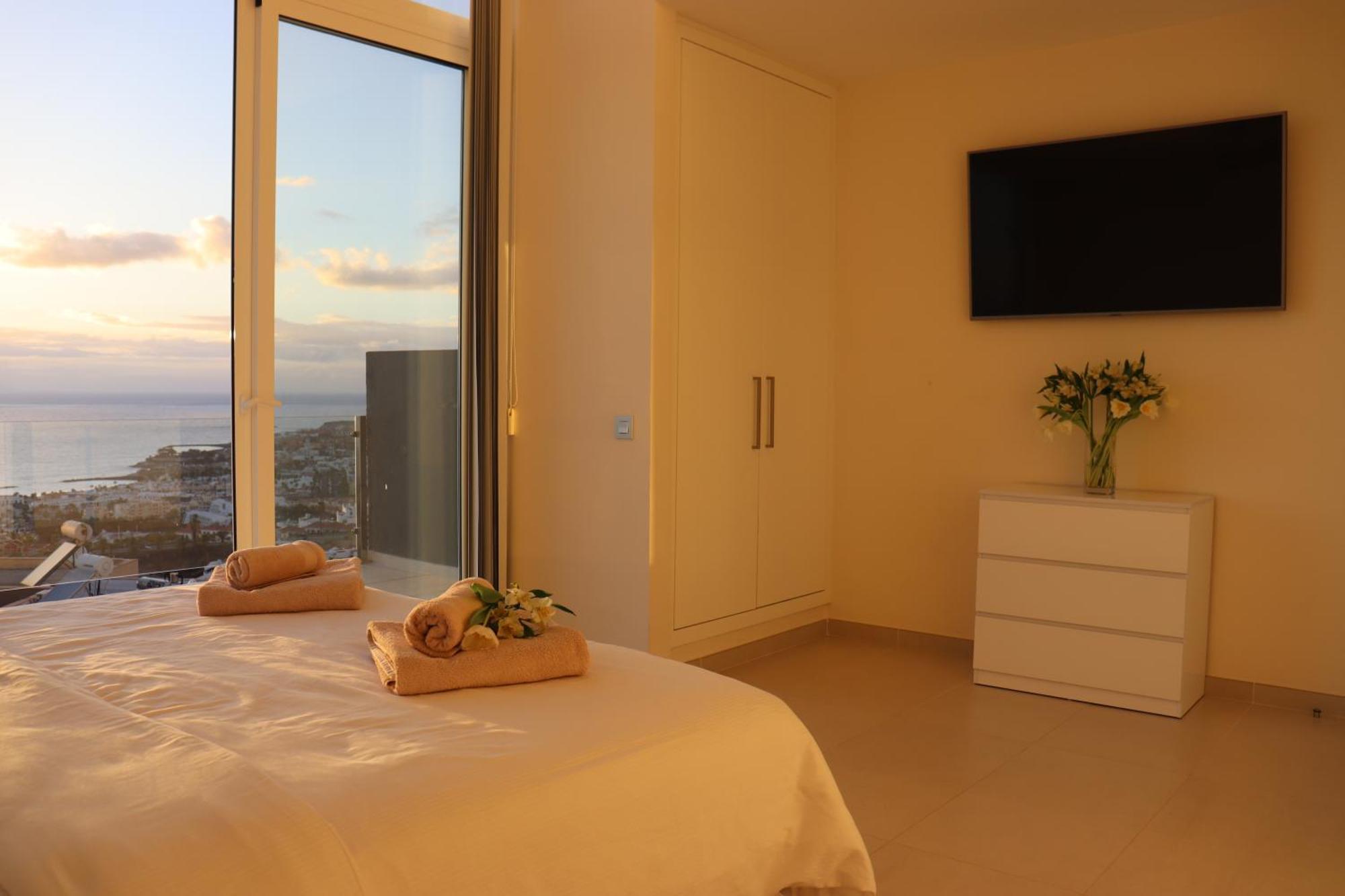 Azure Sky Villa - Panoramic Ocean View, Luxury, San Eugenio Costa Adeje  Exteriör bild