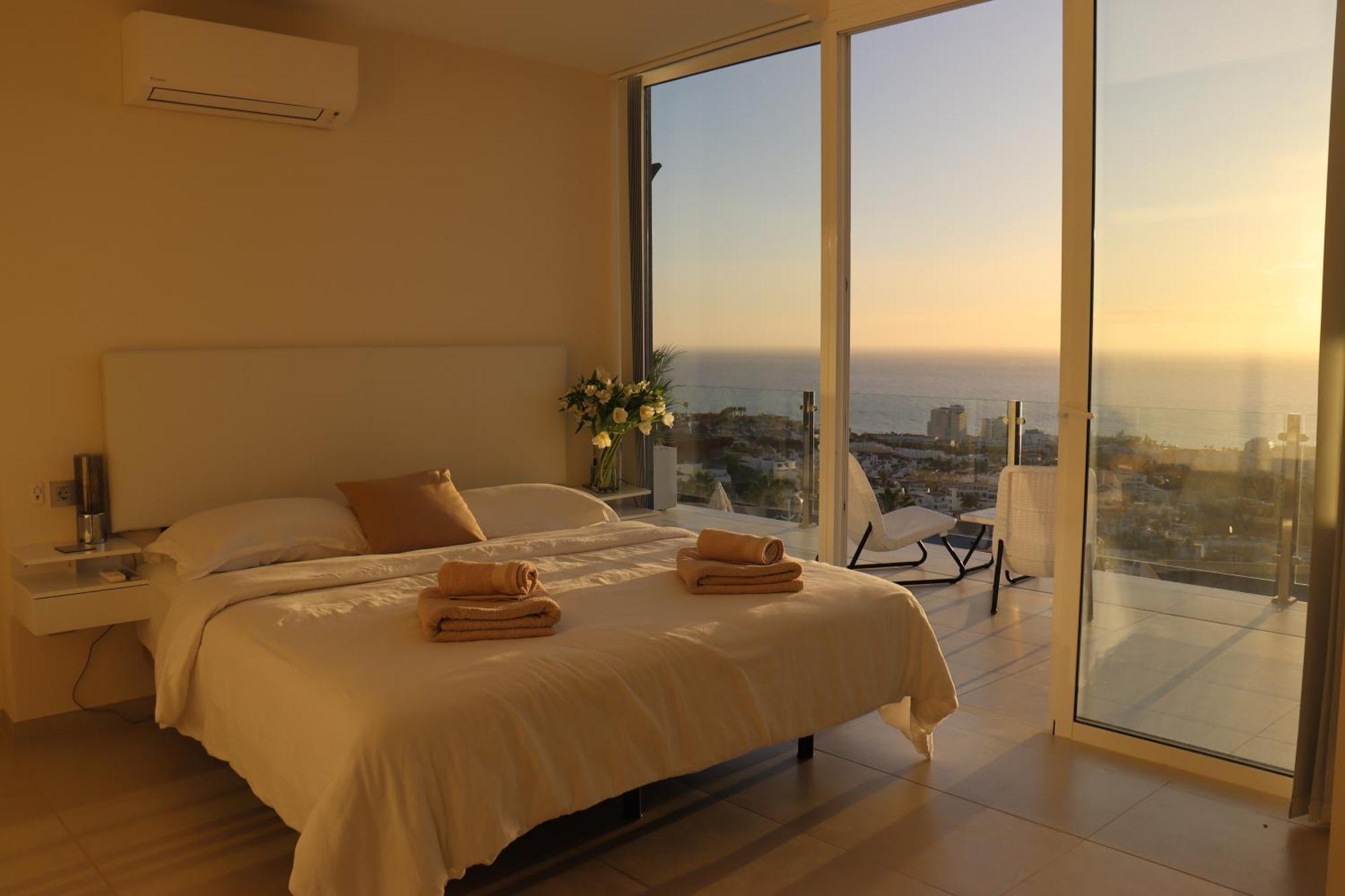 Azure Sky Villa - Panoramic Ocean View, Luxury, San Eugenio Costa Adeje  Exteriör bild